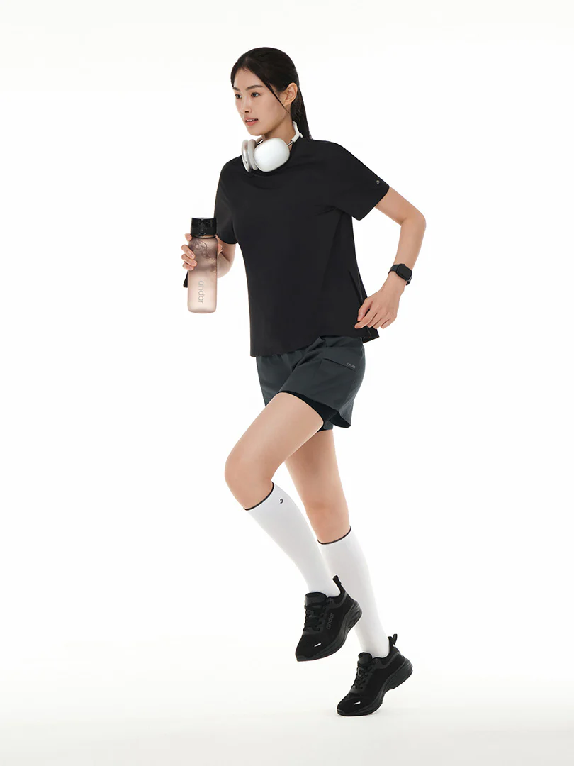 Airy Fit Light Short Sleeve - Image 3