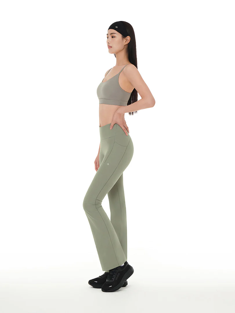 Airywin Flare Pocket Leggings (Short) - Image 4